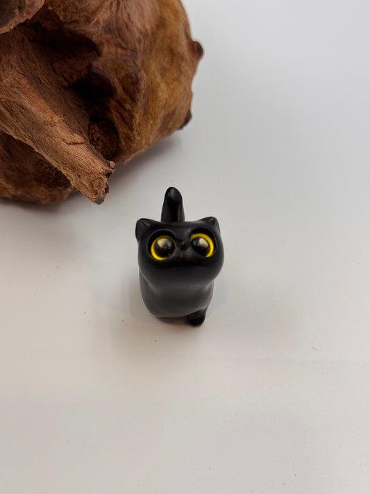 Curious Kitten Sandalwood Carving | Whimsical Hand-Carved Cat Figurine | Mini Zen Desk Charm (1.3"x1.2"x0.8")